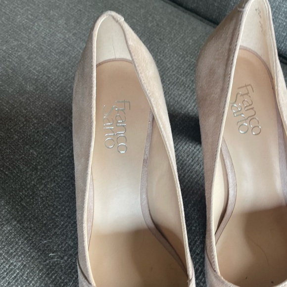 Brand new mauve suede Franco Sarto heels - Picture 4 of 4